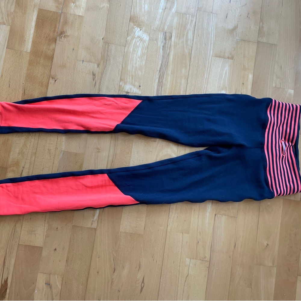 Black and Pink Leggings